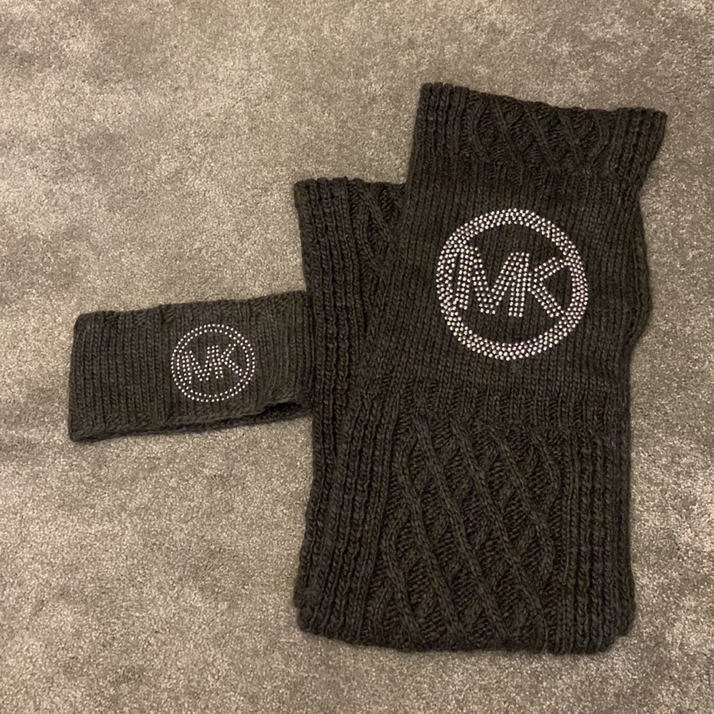 Michael Kors infinity scarf and headband